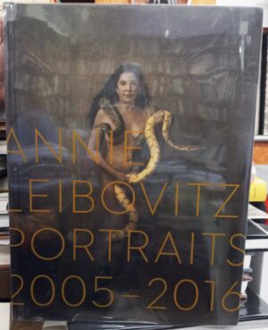 Annie Leibovitz Portraits jacket front